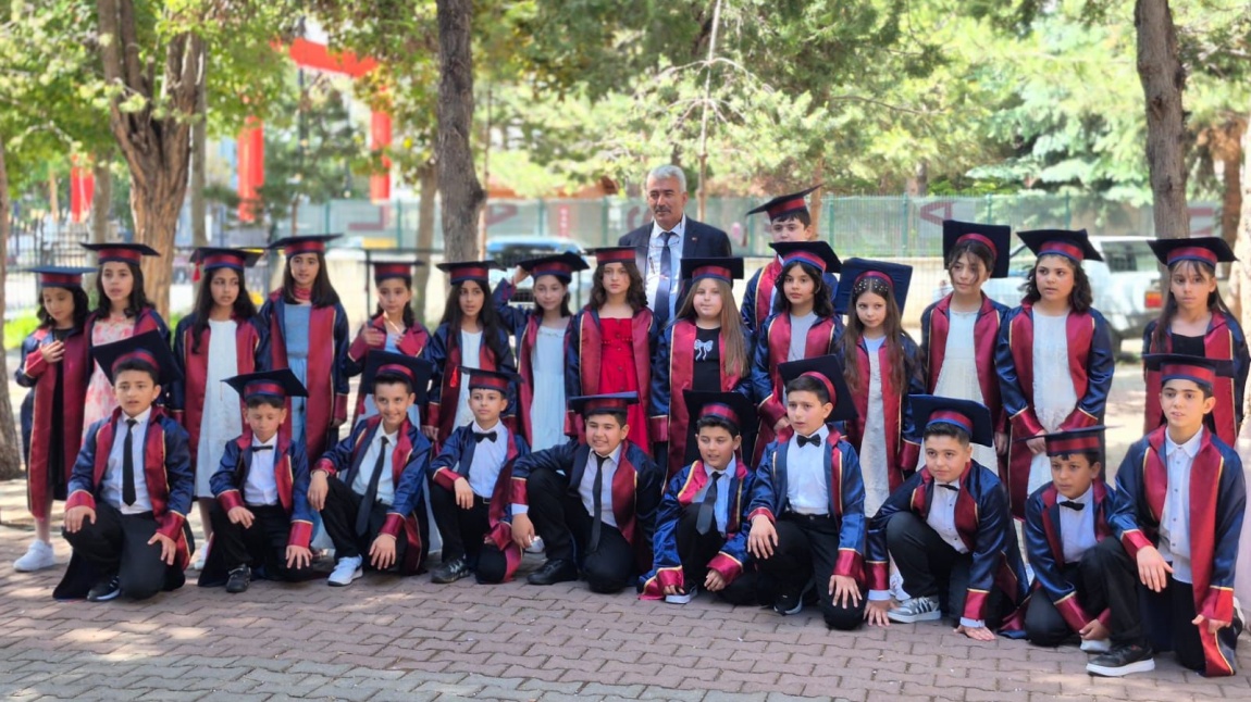 4-A Sınıfı Mezuniyeti
